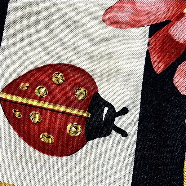 Cartier 花とテントウムシ スカーフ Cartier 花とテントウムシ スカーフ